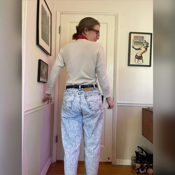 Vintage Distressed Waffle Knit - Picture 4 of 9